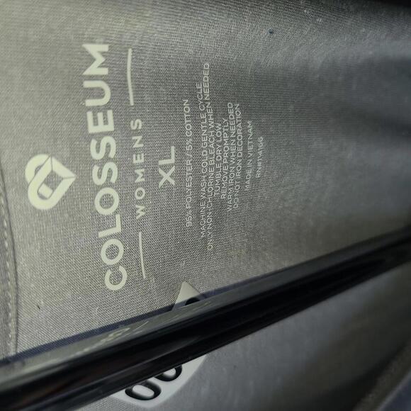 Colosseum Purdue Boilermakers Women's XL Gray T-Shirt with Knot Detail - Picture 3 of 5